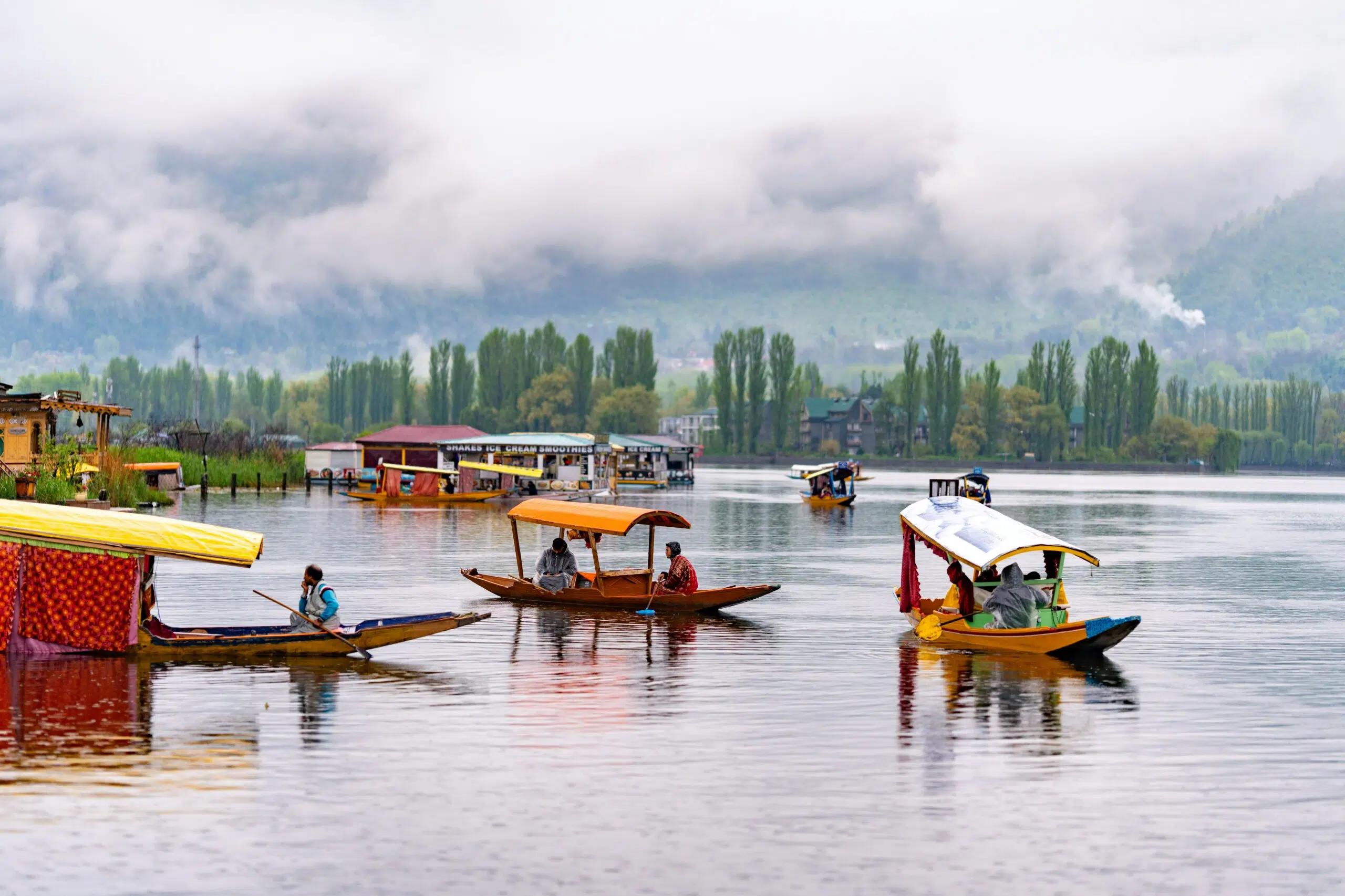 Is It Safe to Travel to Kashmir Right Now?